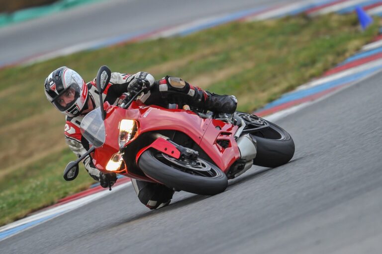 Sustainability in Cricket Pad Manufacturing